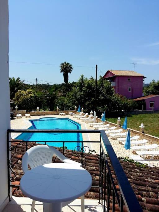Villa Fondas Roda Luaran gambar